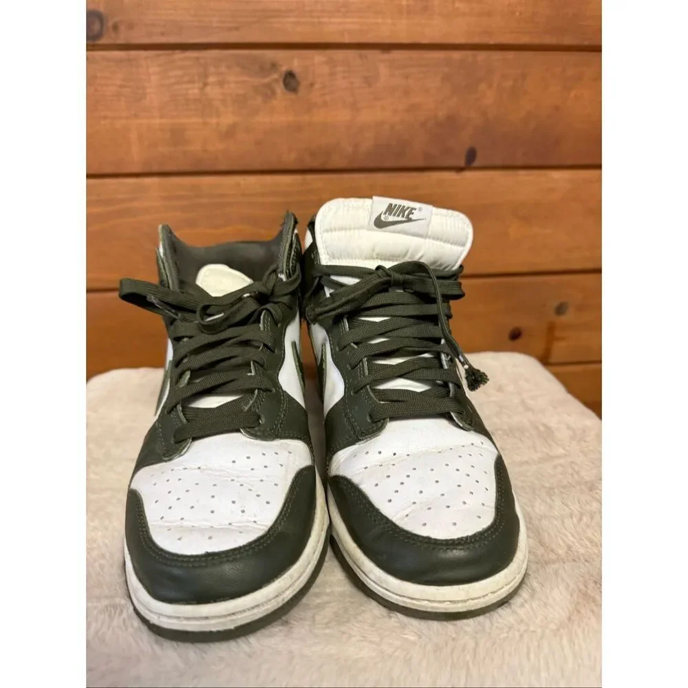 Nike Mens  Dunk High sneaker distinctive cargo khaki/ white DD1399-107 Sz 8
